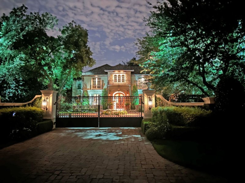 Preston Hollow curb appeal landscape lighting